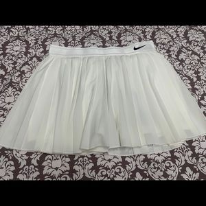 Brand new Nike Tennis skirt